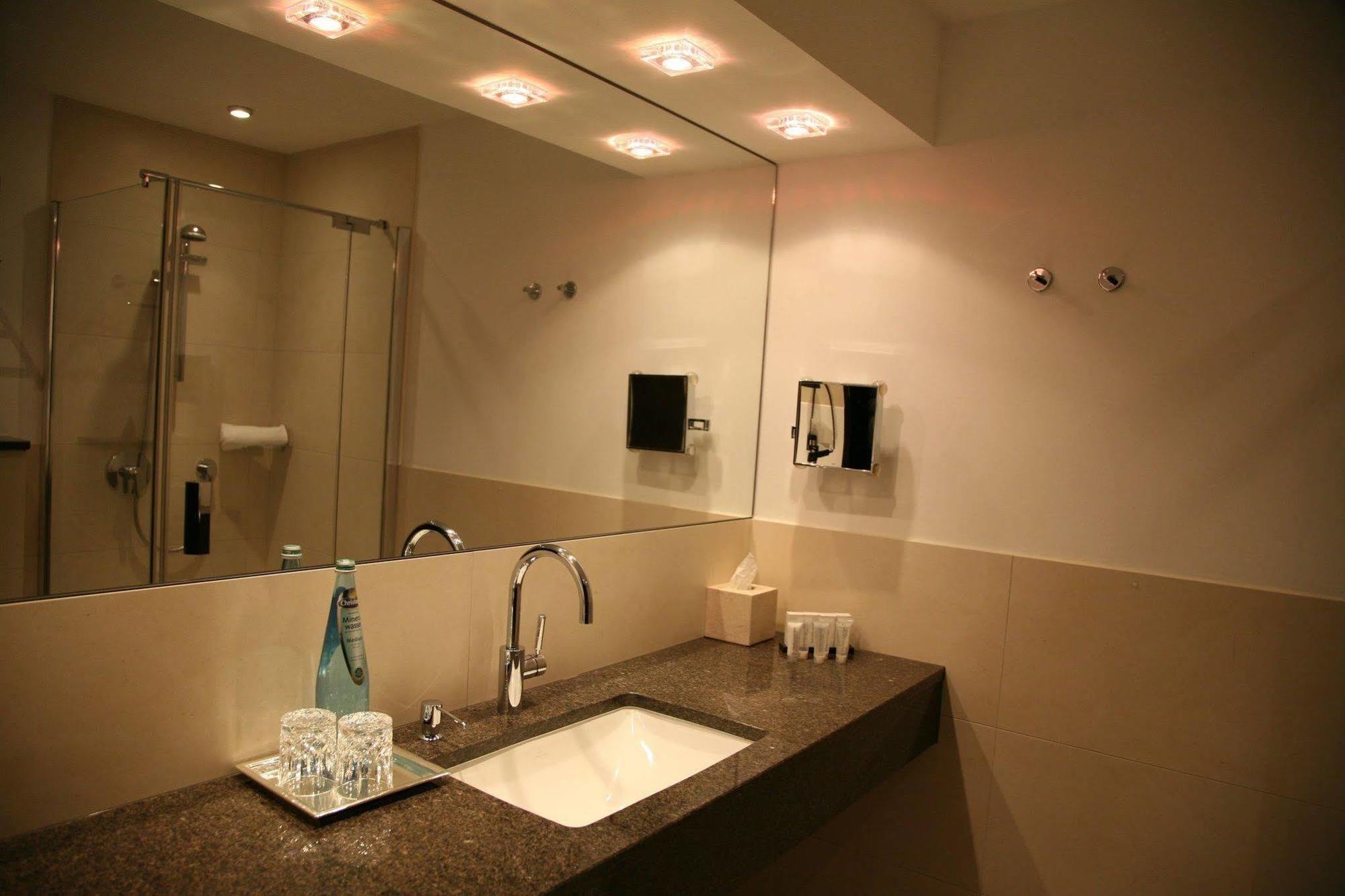 Hotel Favor 4*