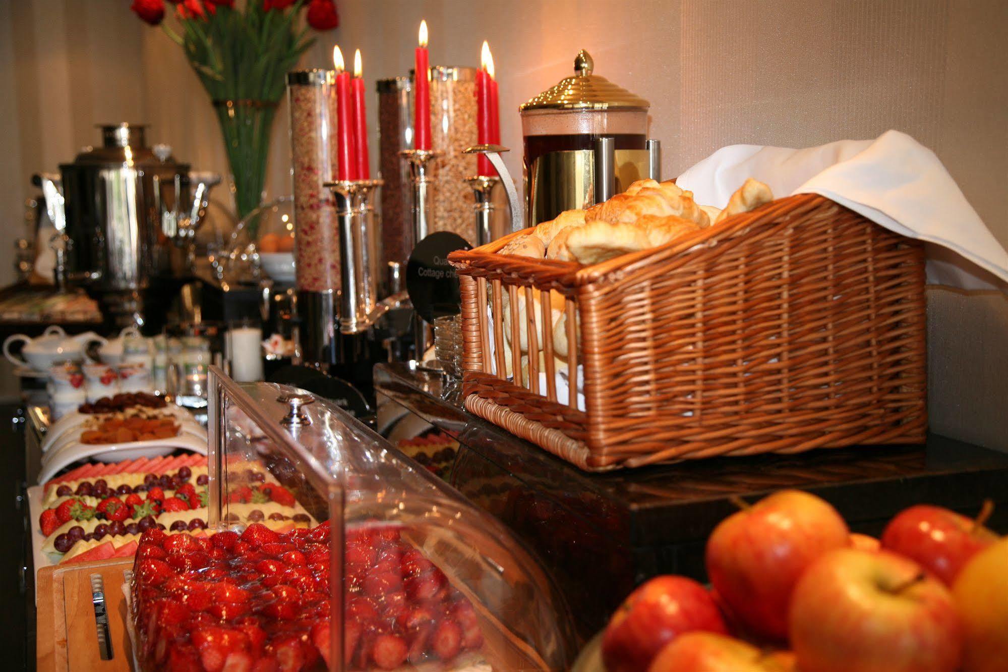 Favor Hotel 4*
