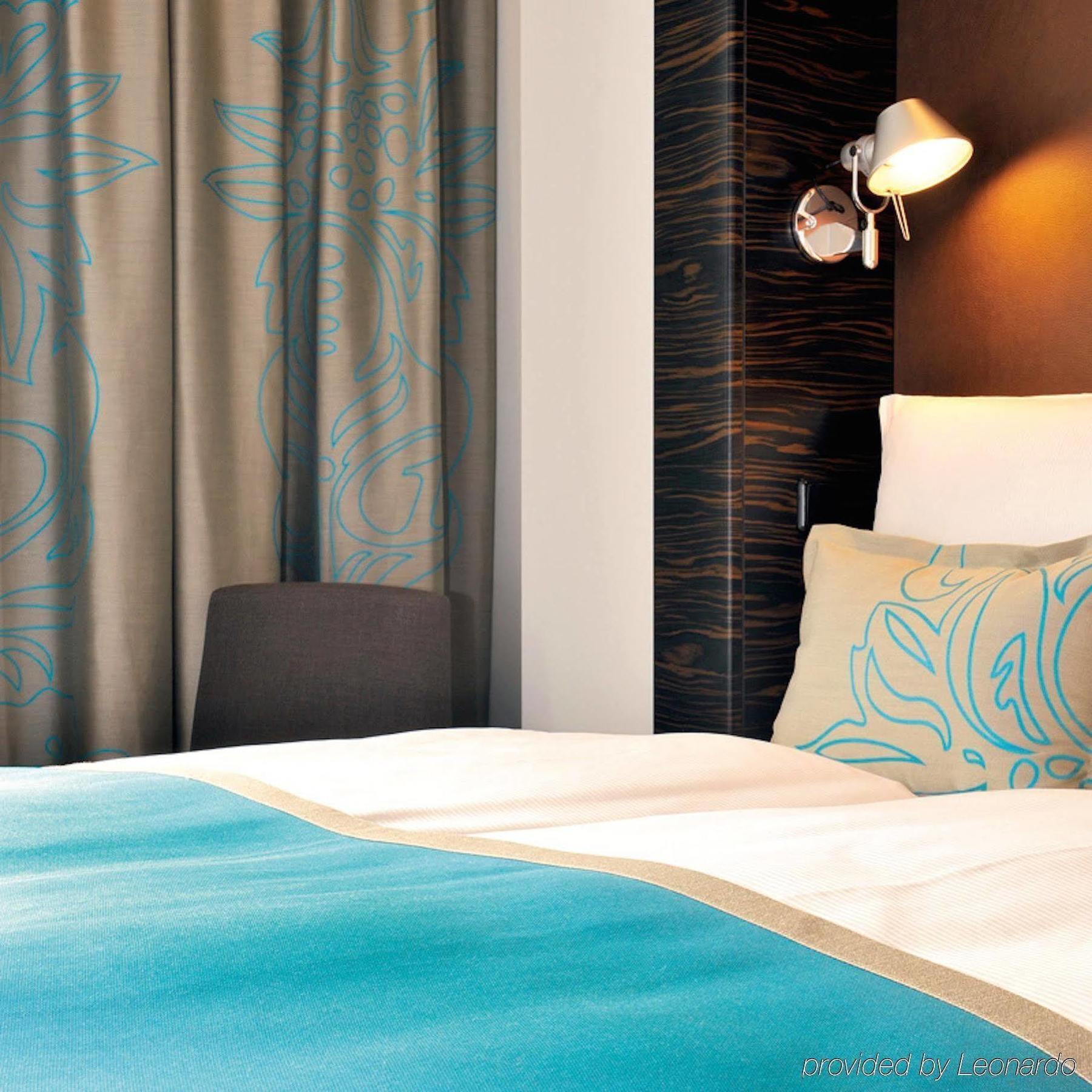 One Hauptbahnhof Hotel 3*