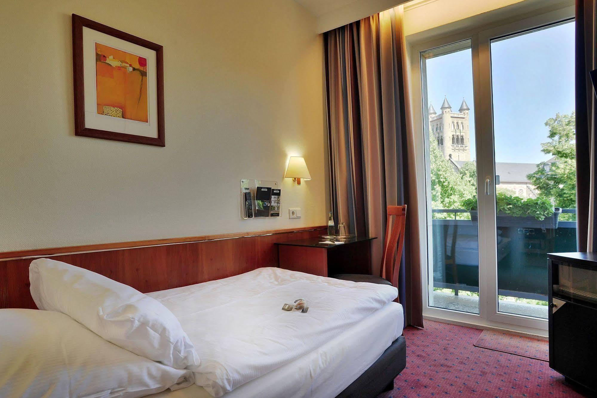 Hotel Trip Esplanade,