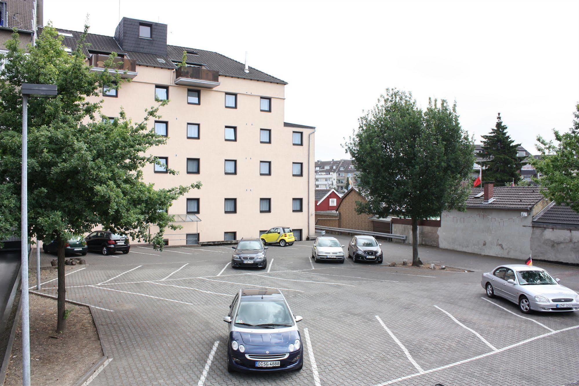 Am Vogelsanger Weg Hotel 3*
