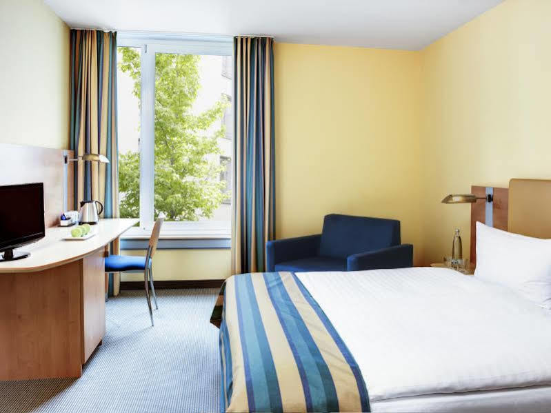 Tribe Hotel 4*