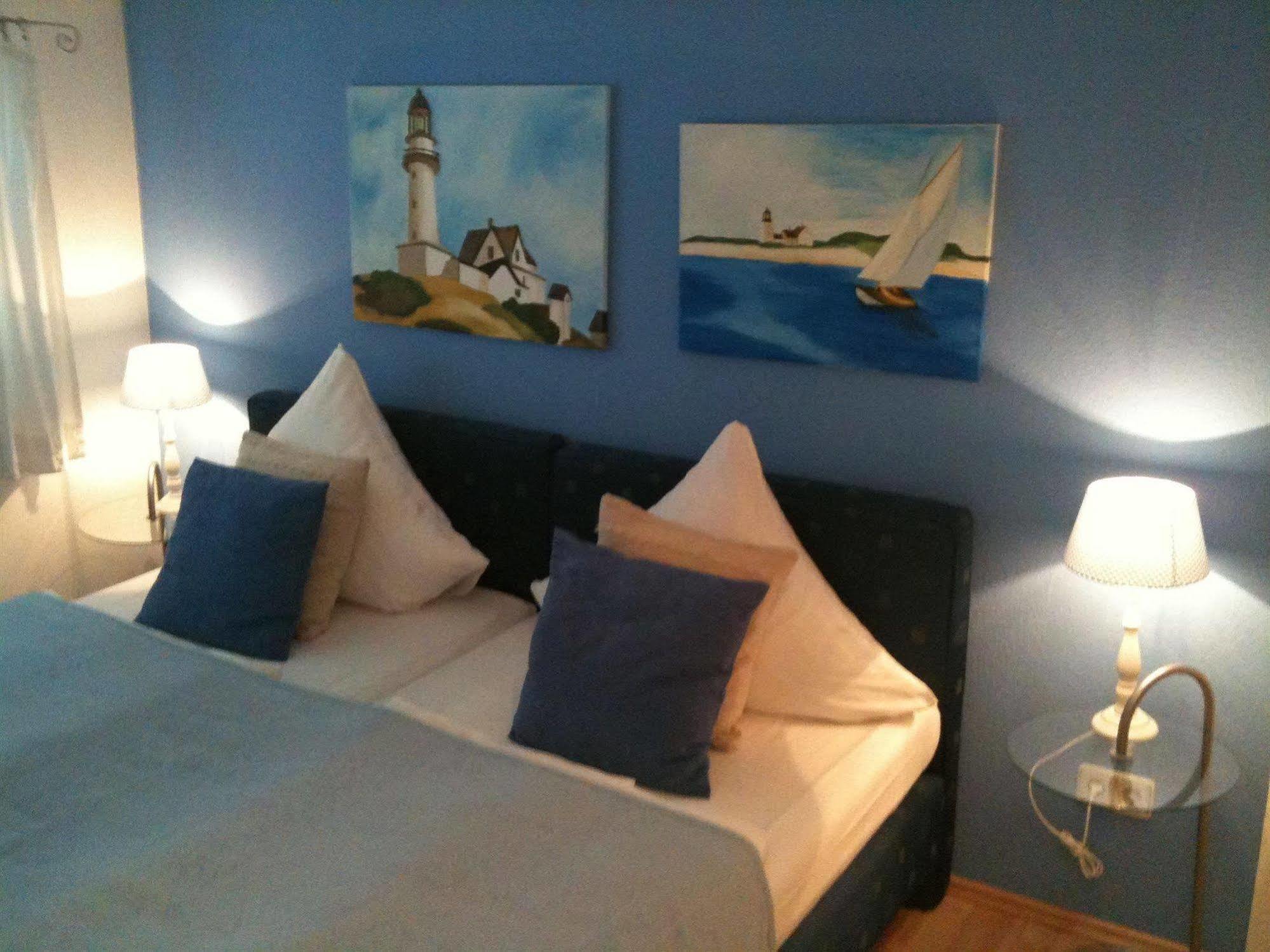 Am Volksgarten Hotel 3*