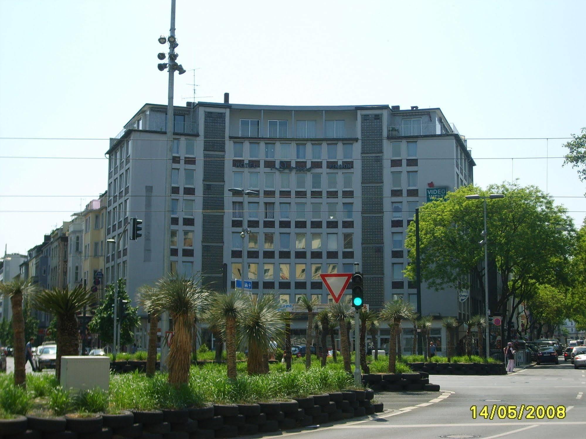Hotel Domo Mondial 2*