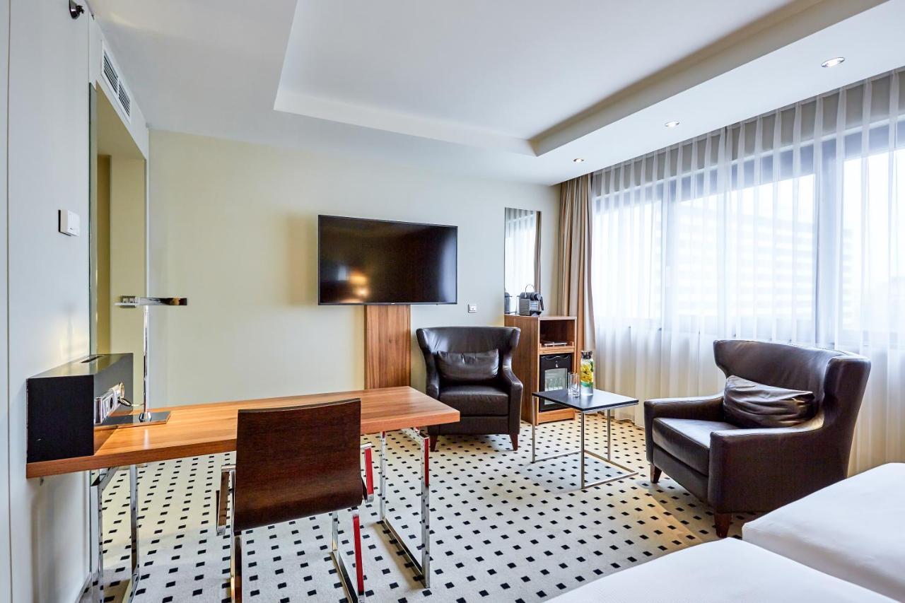 Radisson Blu Conference Hotel, 4*