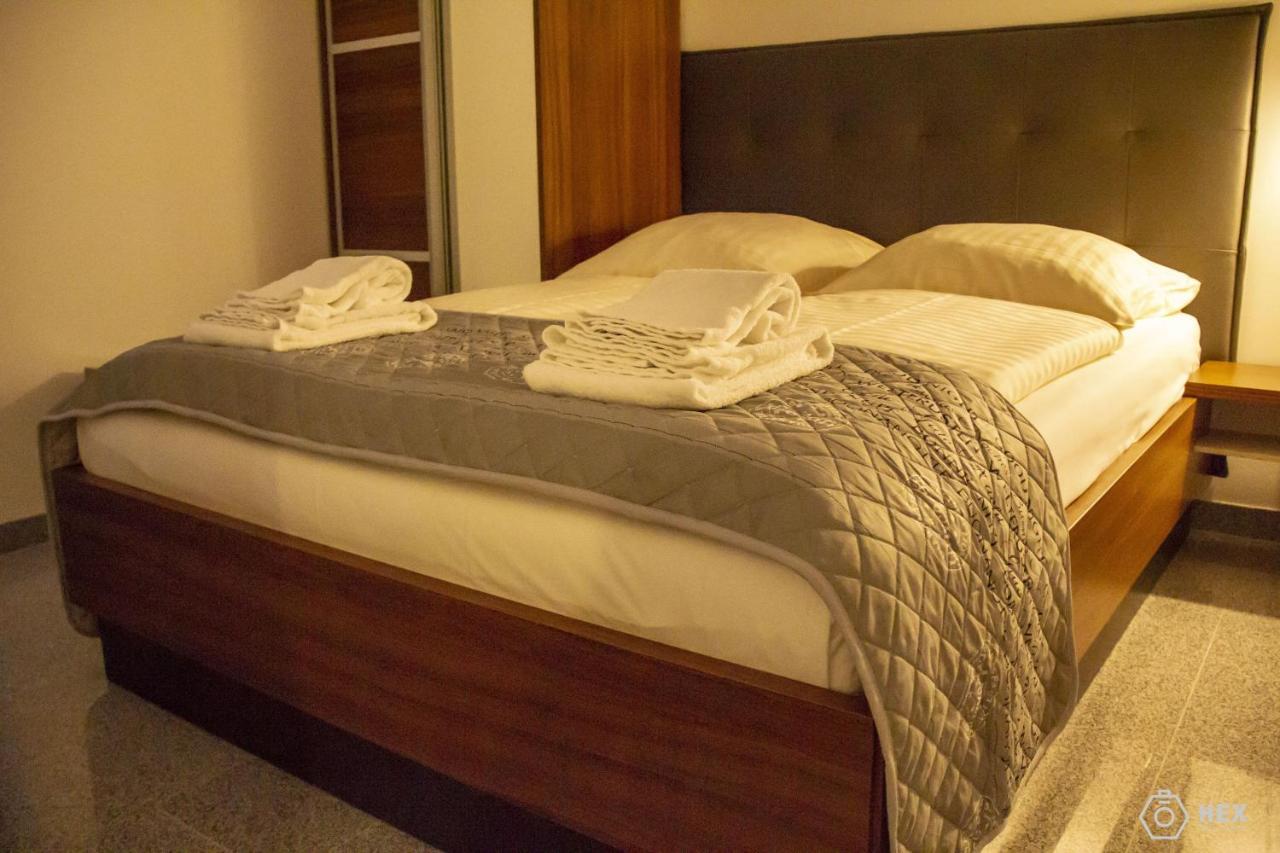 Bluestone Boarding Aparthotel 4*