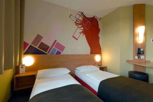 Hotel Düsseldorf-airport 2*