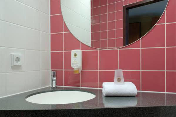 Hotel Düsseldorf-airport 2*