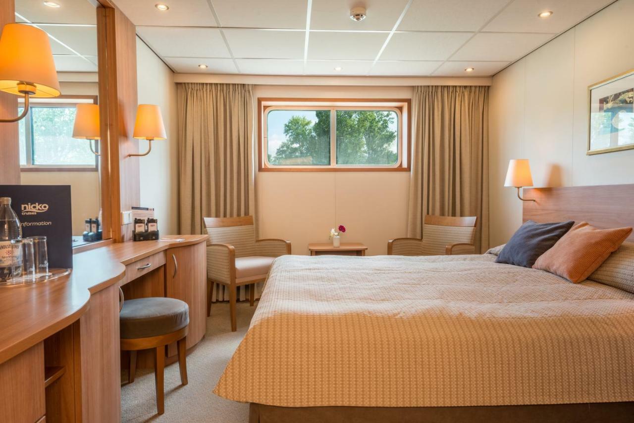 Hotelships Holland, Messe Ms Rhein Melodie Hotel en barco 4*