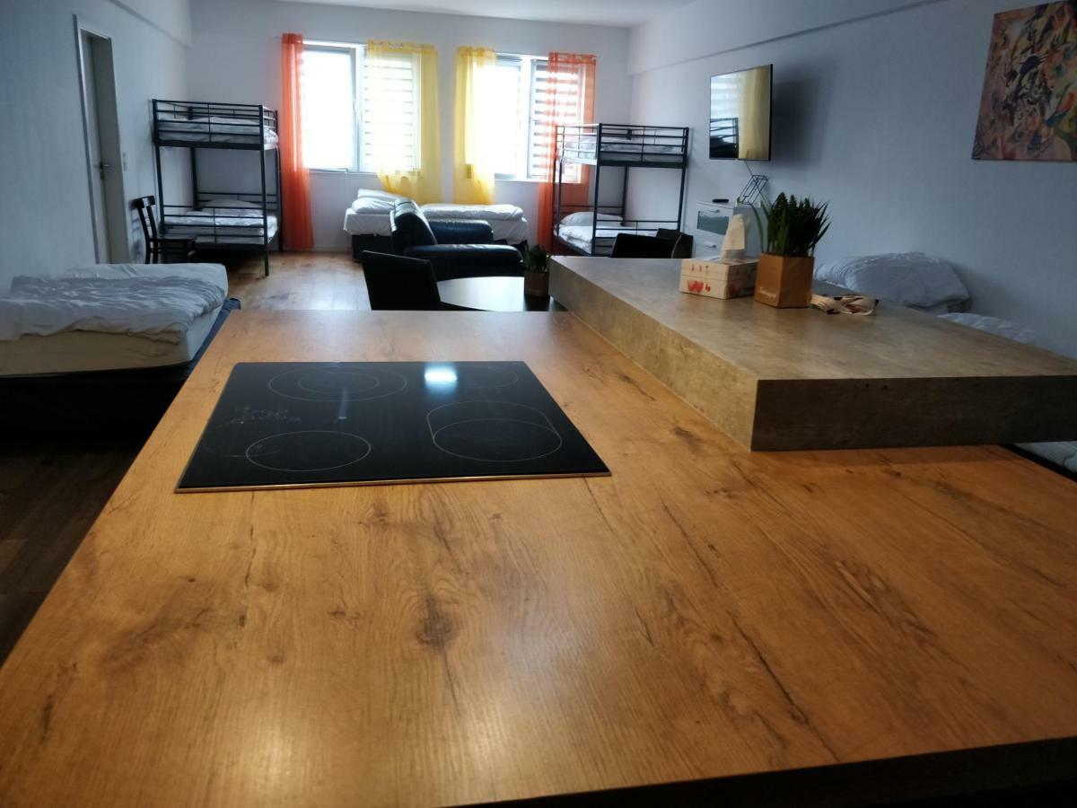 Apartment Avi City Bighouse *