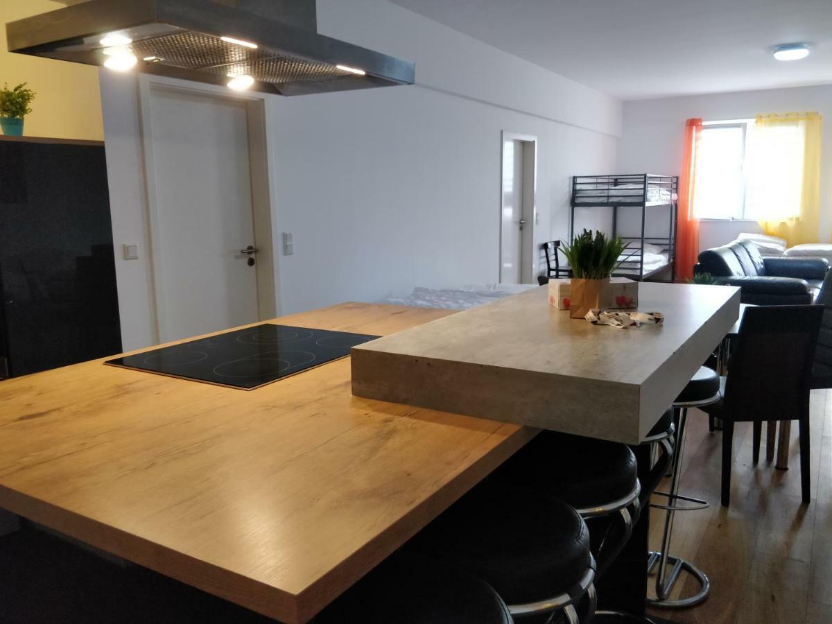 Avi City Bighouse Apartment