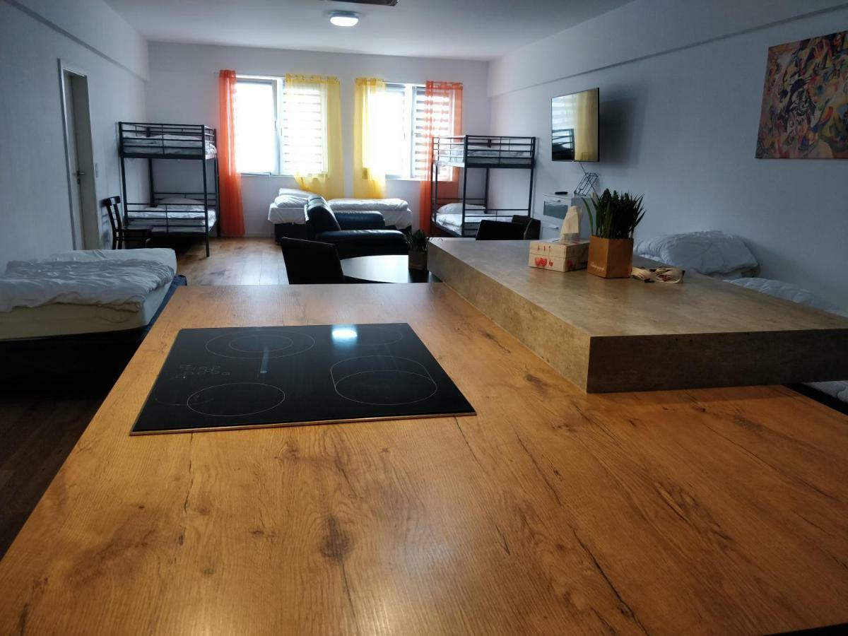 Avi City Bighouse Apartment