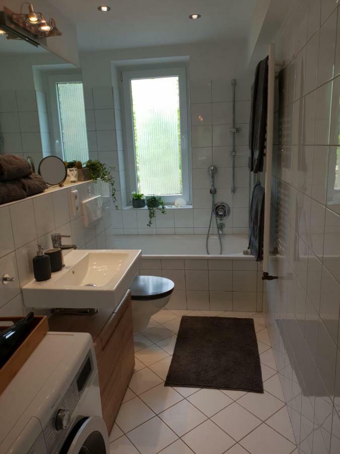 Stylisch-gemuetliche 70qm Im Zentralen D-derendorf Apartment Dusseldorf