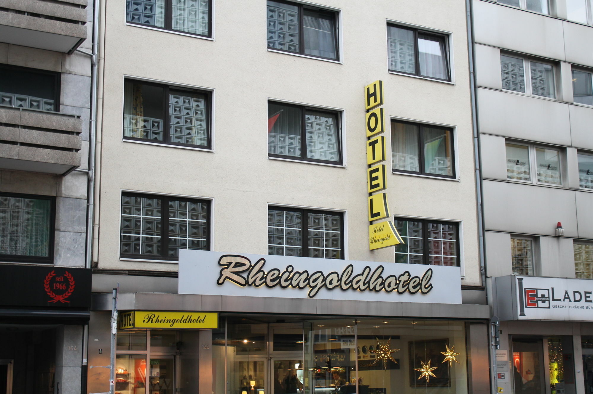 Rheinmetropole Düsseldorf