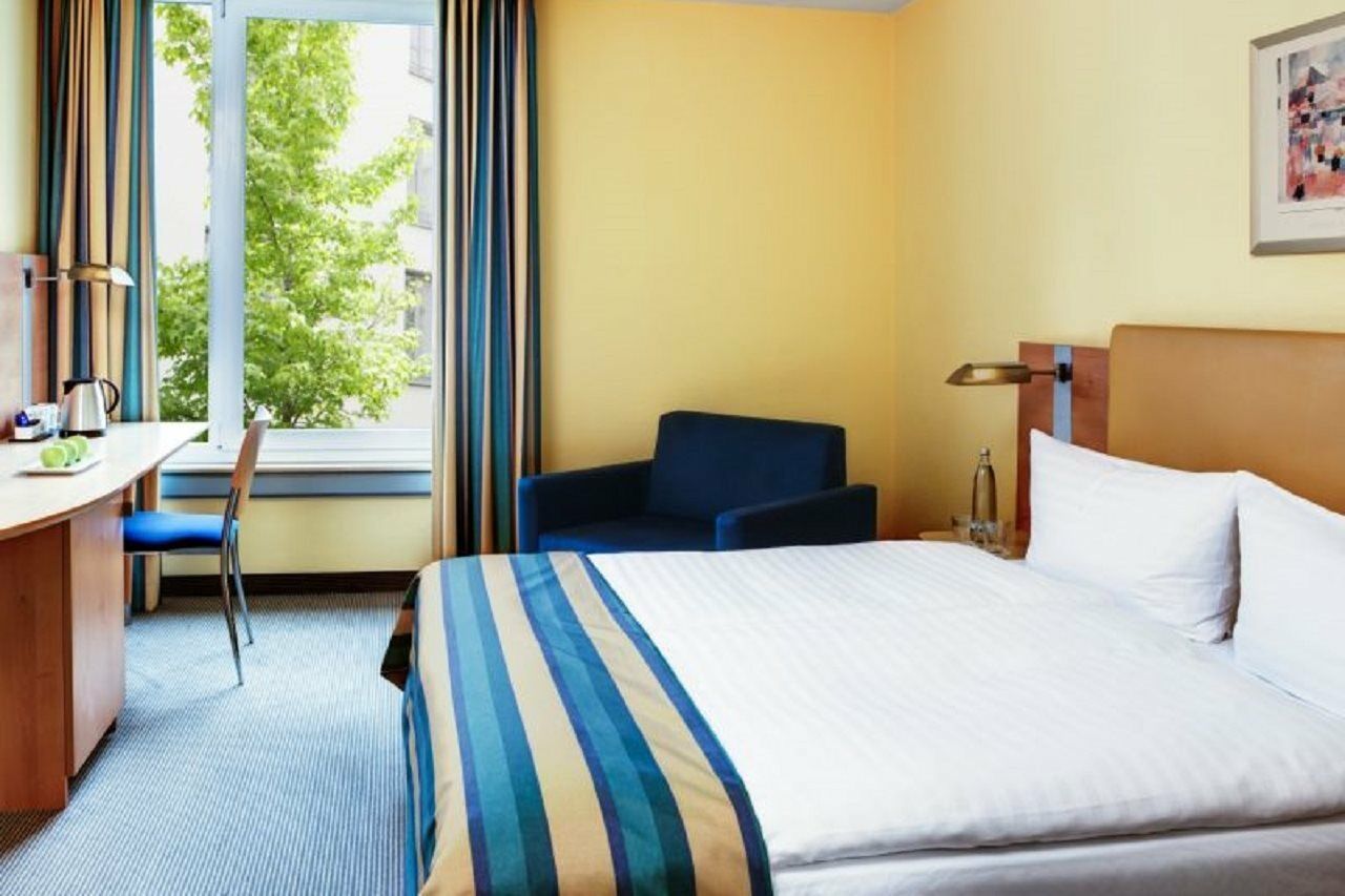 Hotel Tribe 4*