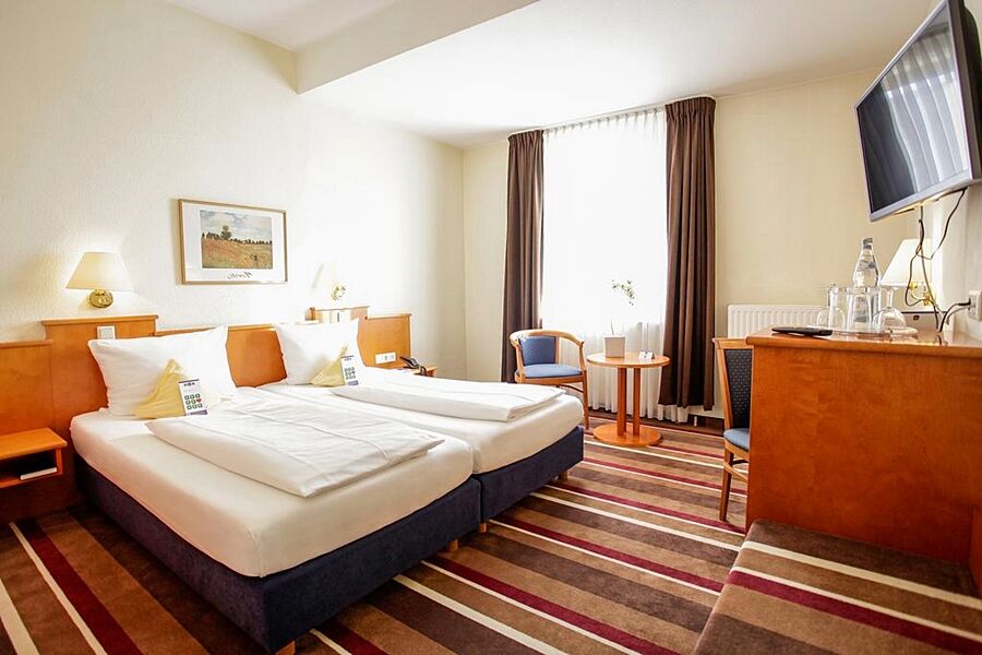 Hotel Sure By Best Western Ambassador