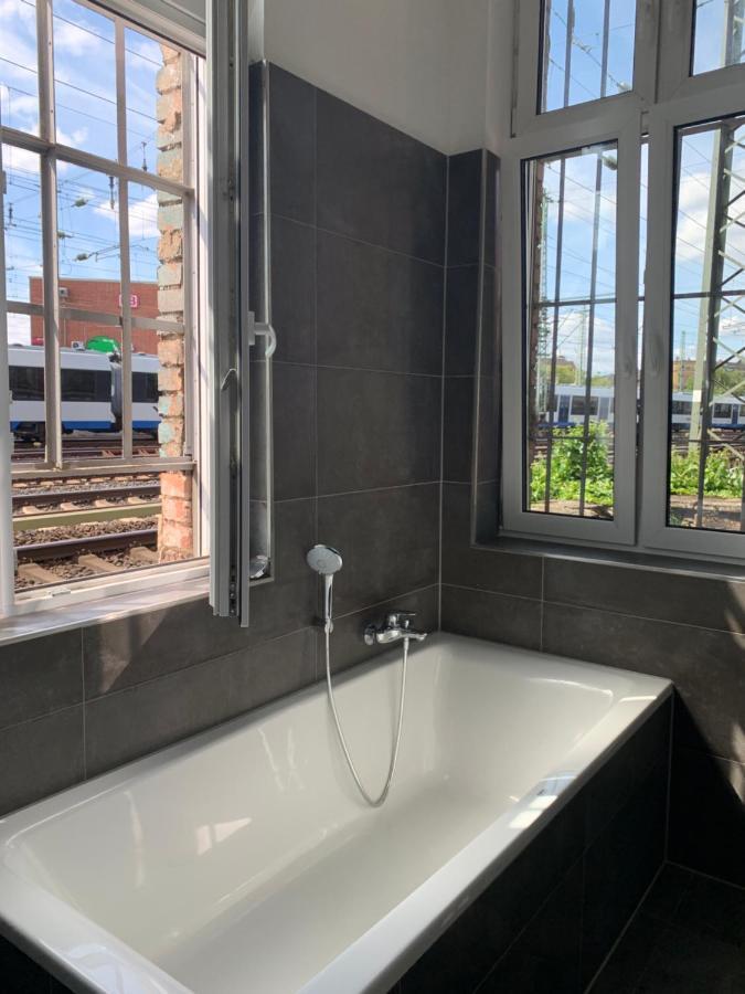 Duesseldorf 5 Min To Train Station Private Guest house Dusseldorf