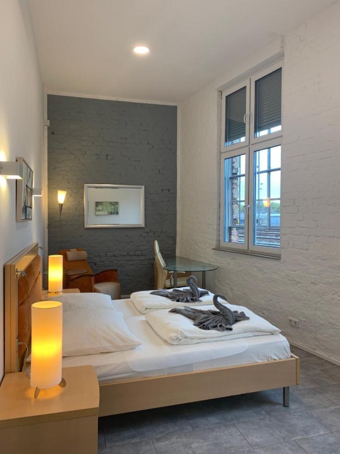 Duesseldorf 5 Min To Train Station Private *