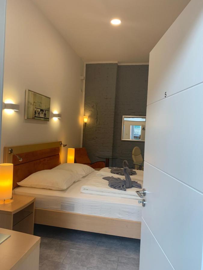 Duesseldorf 5 Min To Train Station Private Guest house