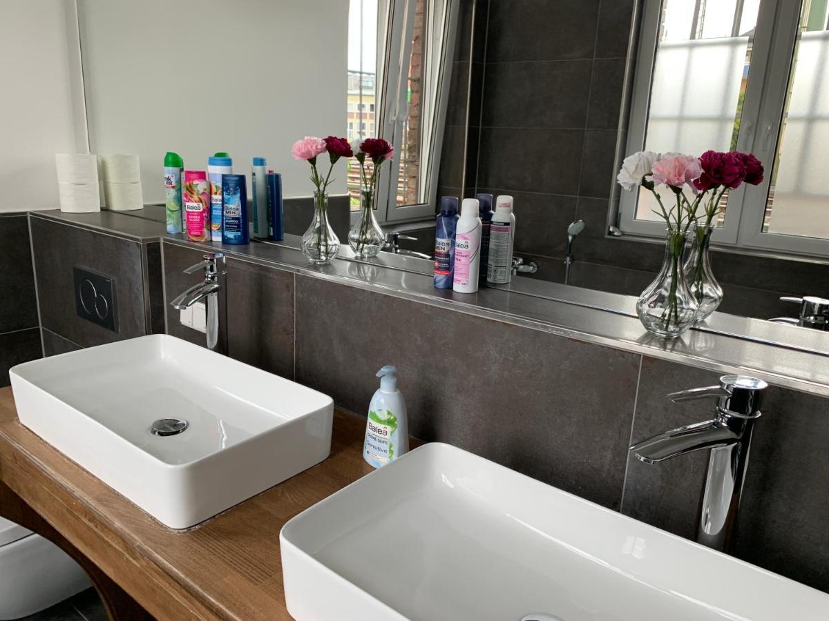 Duesseldorf 5 Min To Train Station Private Guest house