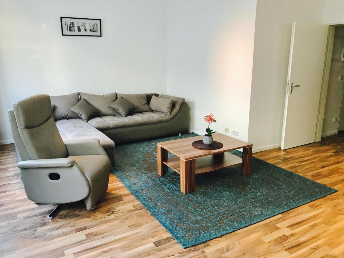 Deluxe In Hearth Of Downtown Apartment