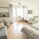Apartment Im Herzen Von Duesseldorf Derendorf Mit Stellplatz