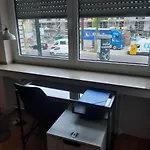 2 Bed/2 Baths in Düsseldorf Center next to Kytaro