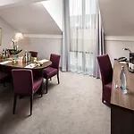 Holiday Inn Duesseldorf Hafen, An Ihg Hotel