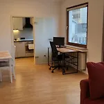 Lavish Stay In The Heart Of Duesseldorf City Center
