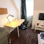 Cozy-City-Central Apartment