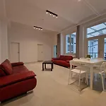 Raj Living - 300M2 Loft With 7 Rooms - 15 Min Messe Dus & Old Town Dus