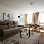 Old Town Apartment 2 Rooms/Baths