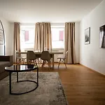 Old Town Apartment 2 Rooms/Baths