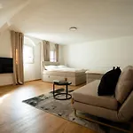 Oldtown Studio Apartment With 2 Bathrooms
