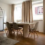 Old Town Apartment 2 Rooms/Baths