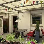 Home-Rose-Garden-Gaestehaus Kontaktloser Zugang