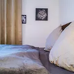 Stylische Wohnung In Duesseldorf