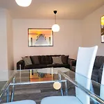 Stylische Wohnung In Duesseldorf
