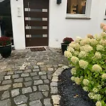 4 Bedrooms, 2 Bathrooms, Kitchen, Terrace - 10 Min To Fairground