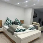 Lenti Duesseldorfer Apartment\'S