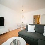 Bright Apartment - Zentral Mit Kueche - 65 Sqm - Messe