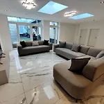 B-Chill House