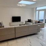 B-Chill House