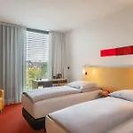 Innside By Melia Duesseldorf Seestern