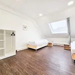 Raj Living - City Center Apartments With 5 Rooms - 10 Min Messe Dus