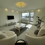 Rheinblick Suite Oberkassel Duesseldorf