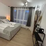 Bienvenidus - Self Service Accommodation - Unterkunft Zur Selbstversorgung - Das Messezimmer - Duesseldorf