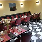 Hotel Diana