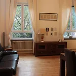 Le Relais, Bilker Allee 186