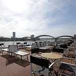 Fairtours Hotelschiff Aurelia****